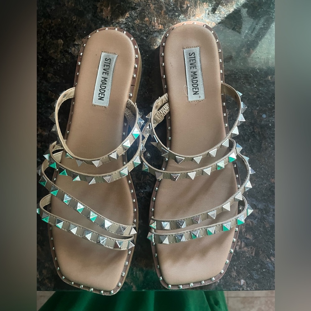 Steve Madden ‘Skyler’ Sandals